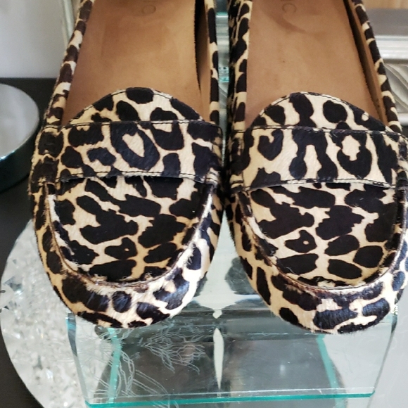 Vionic Leopard Print Flats - Picture 3 of 8
